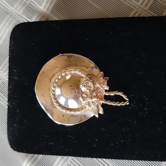 Susan Foster Artistic Triumphs Hat Brooch - Picture 5 of 5